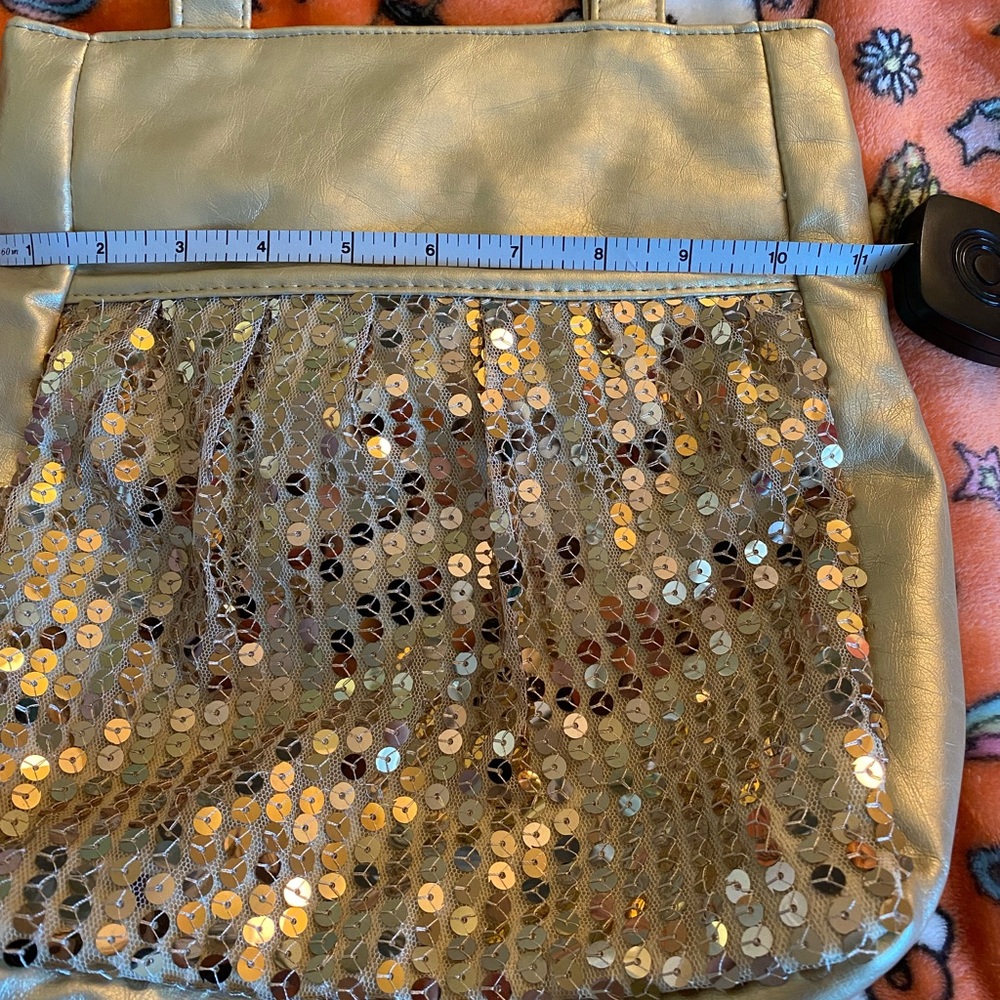 Limited too gold sequin purse - Picture 6 of 7